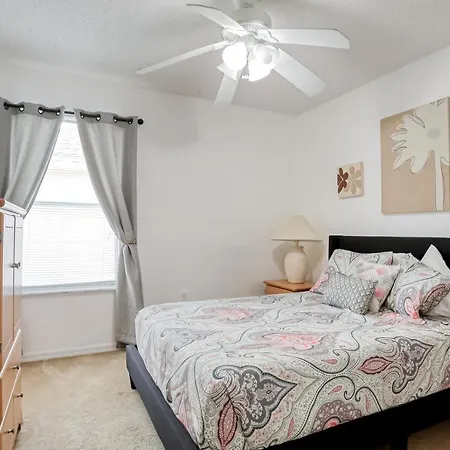Villa Bright And Cozy Escape